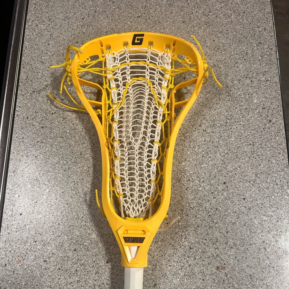 Yellow gait Lacrosse draw Head
